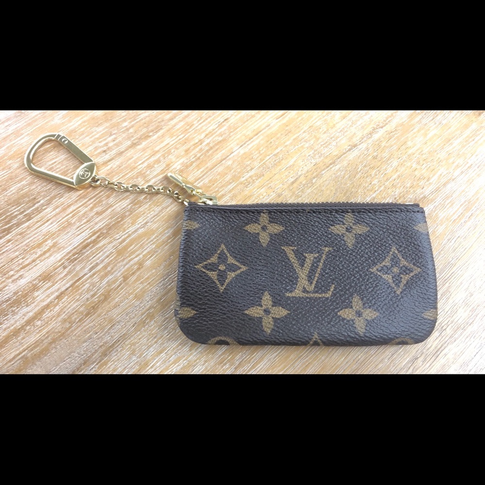 ✨Louis Vuitton Key Pouch✨ Sold out everywhere!